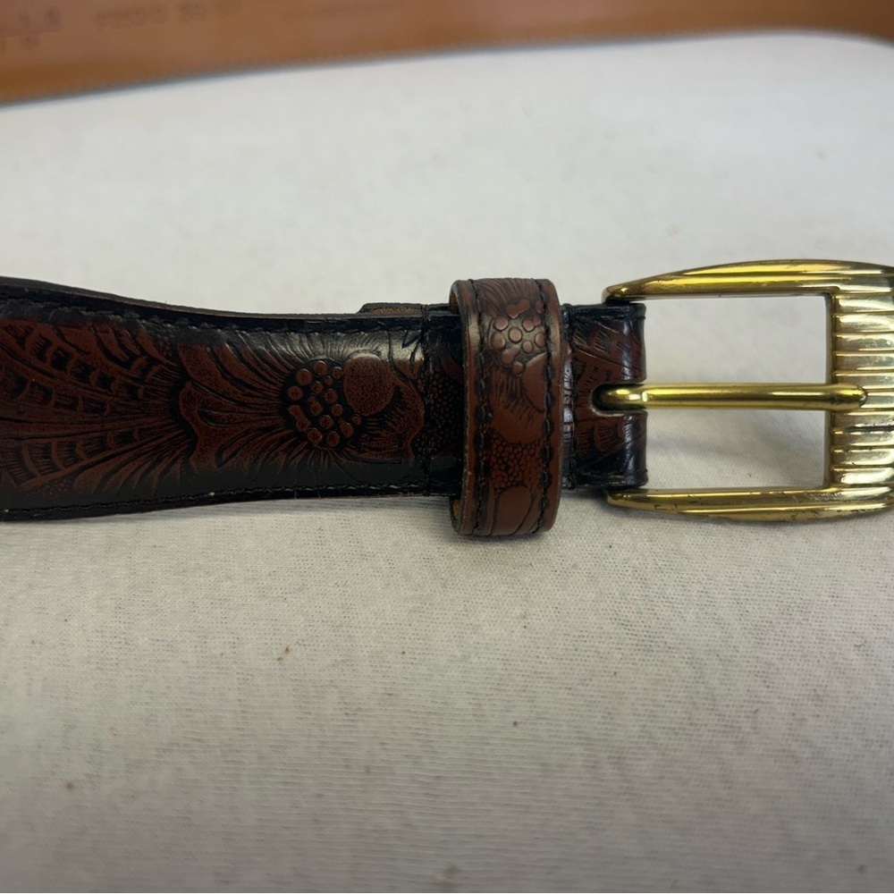 Perry Ellis 36 Brown Embossed Leather Belt with Gold Buckle Cowhide Floral - Picture 3 of 8